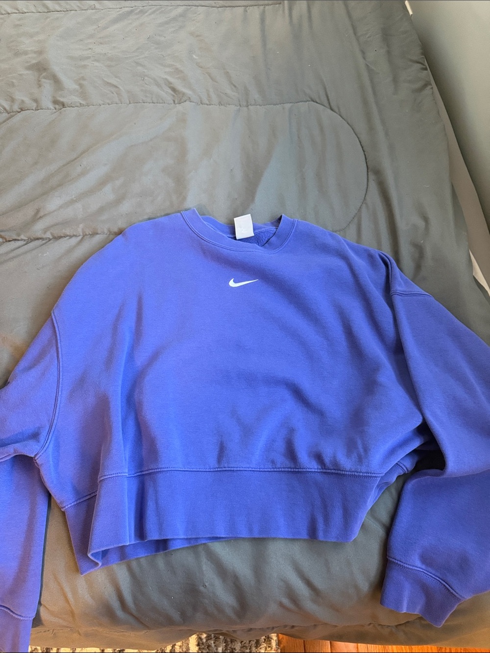 Nike Women's Purple Cropped Crewneck Sweatshirt